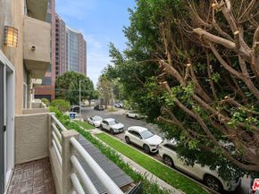 1160 Granville Avenue 104, Los Angeles CA 90049