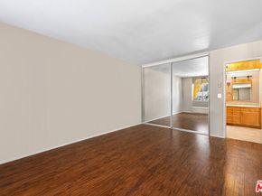 5651 Sumner Way 203, Culver City CA 90230