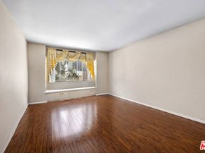 5651 Sumner Way 203, Culver City CA 90230