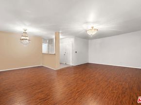 5651 Sumner Way 203, Culver City CA 90230