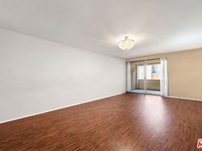 5651 Sumner Way 203, Culver City CA 90230