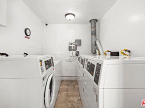 5651 Sumner Way 203, Culver City CA 90230