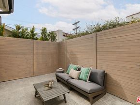 3148 Madera Avenue 1/2, Los Angeles CA 90039