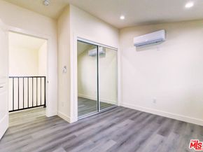 1030 W 23rd Street, Los Angeles CA 90007