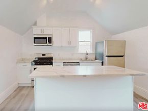 1030 W 23rd Street, Los Angeles CA 90007