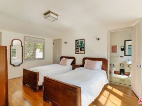 6740 Milner Road, Los Angeles CA 90068