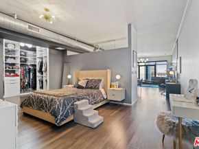 1111 S Grand Avenue 716, Los Angeles CA 90015