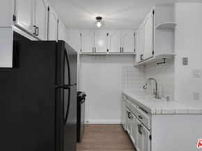 4431 Don Ricardo Drive 23, Los Angeles CA 90008