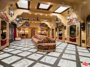 1135 N Topanga Canyon Boulevard, Topanga CA 90290