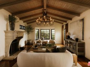 1437 Queens Road, Los Angeles CA 90069