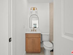 6419 Bonsallo Avenue, Los Angeles CA 90044