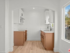 6419 Bonsallo Avenue, Los Angeles CA 90044