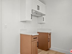 6419 Bonsallo Avenue, Los Angeles CA 90044