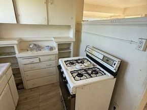 4622 9th Avenue, Los Angeles CA 90043