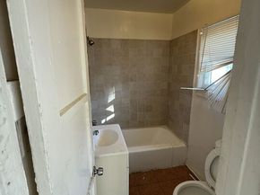 4622 9th Avenue, Los Angeles CA 90043