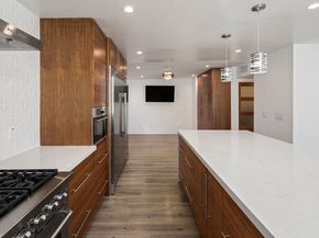 6228 Sale Avenue, Woodland Hills CA 91367