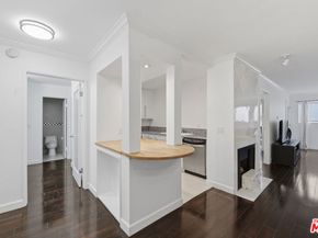 10732 Woodbine Street 3, Los Angeles CA 90034