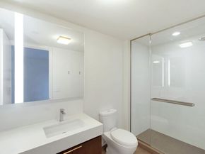 1755 Ocean Avenue 303, Santa Monica CA 90401