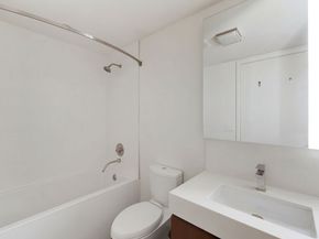 1755 Ocean Avenue 303, Santa Monica CA 90401