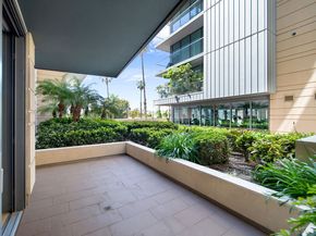 1755 Ocean Avenue 303, Santa Monica CA 90401