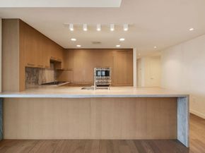 1755 Ocean Avenue 303, Santa Monica CA 90401