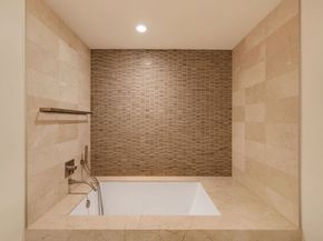 1755 Ocean Avenue 303, Santa Monica CA 90401