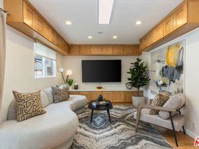 5044 Varna Avenue, Sherman Oaks CA 91423