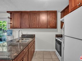 229 E 75th Street, Los Angeles CA 90003