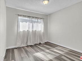 229 E 75th Street, Los Angeles CA 90003