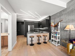 800 The Mark Ln 2002, San Diego CA 92101