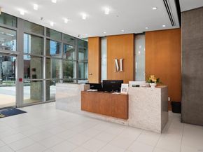 800 The Mark Ln 2002, San Diego CA 92101