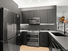 800 The Mark Ln 2002, San Diego CA 92101