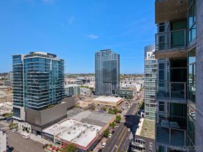 800 The Mark Ln 2002, San Diego CA 92101