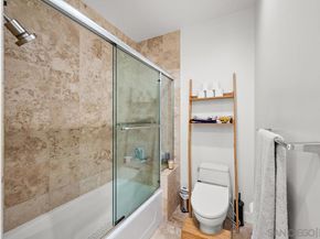 800 The Mark Ln 2002, San Diego CA 92101