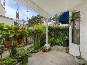 8308 Regents Rd 10, San Diego CA 92122