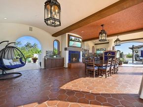 7031 Las Colinas, Rancho Santa Fe CA 92067