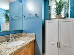 350 11Th ave 622, San Diego CA 92101