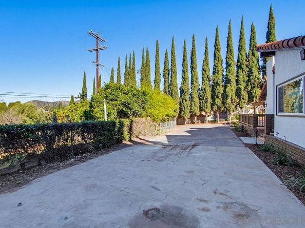 1172 North Ave, Escondido CA 92026