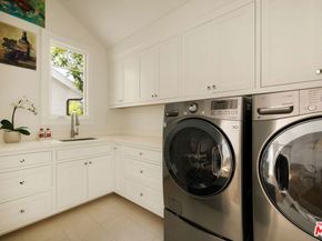 126 S Westgate Avenue, Los Angeles CA 90049