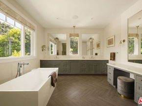 126 S Westgate Avenue, Los Angeles CA 90049