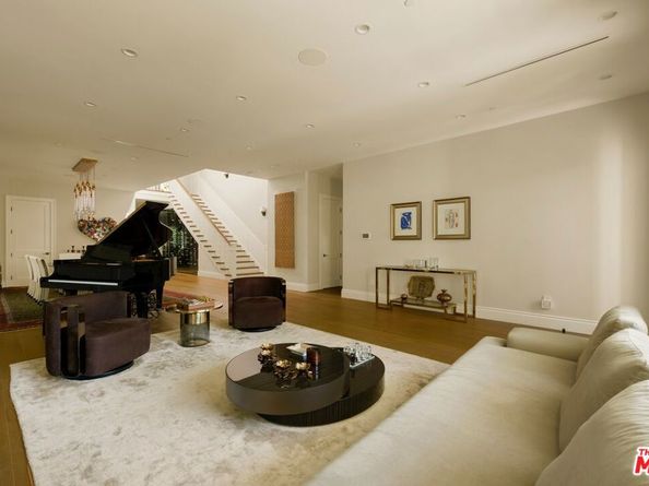 126 S Westgate Avenue, Los Angeles CA 90049