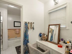 1042 Hi Point Street, Los Angeles CA 90035