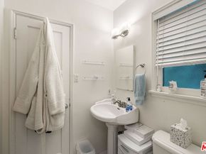 1042 Hi Point Street, Los Angeles CA 90035