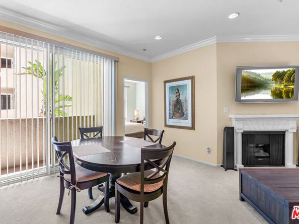 620 S Gramercy Place 222, Los Angeles CA 90005
