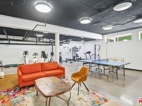 516 San Vicente Boulevard 206, Santa Monica CA 90402
