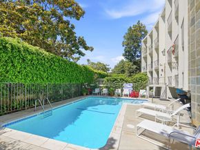 516 San Vicente Boulevard 206, Santa Monica CA 90402