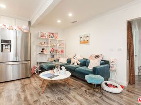 4504 Maplewood Avenue, Los Angeles CA 90004