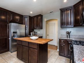 4504 Maplewood Avenue, Los Angeles CA 90004