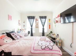 4504 Maplewood Avenue, Los Angeles CA 90004