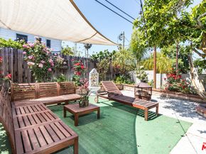 4504 Maplewood Avenue, Los Angeles CA 90004